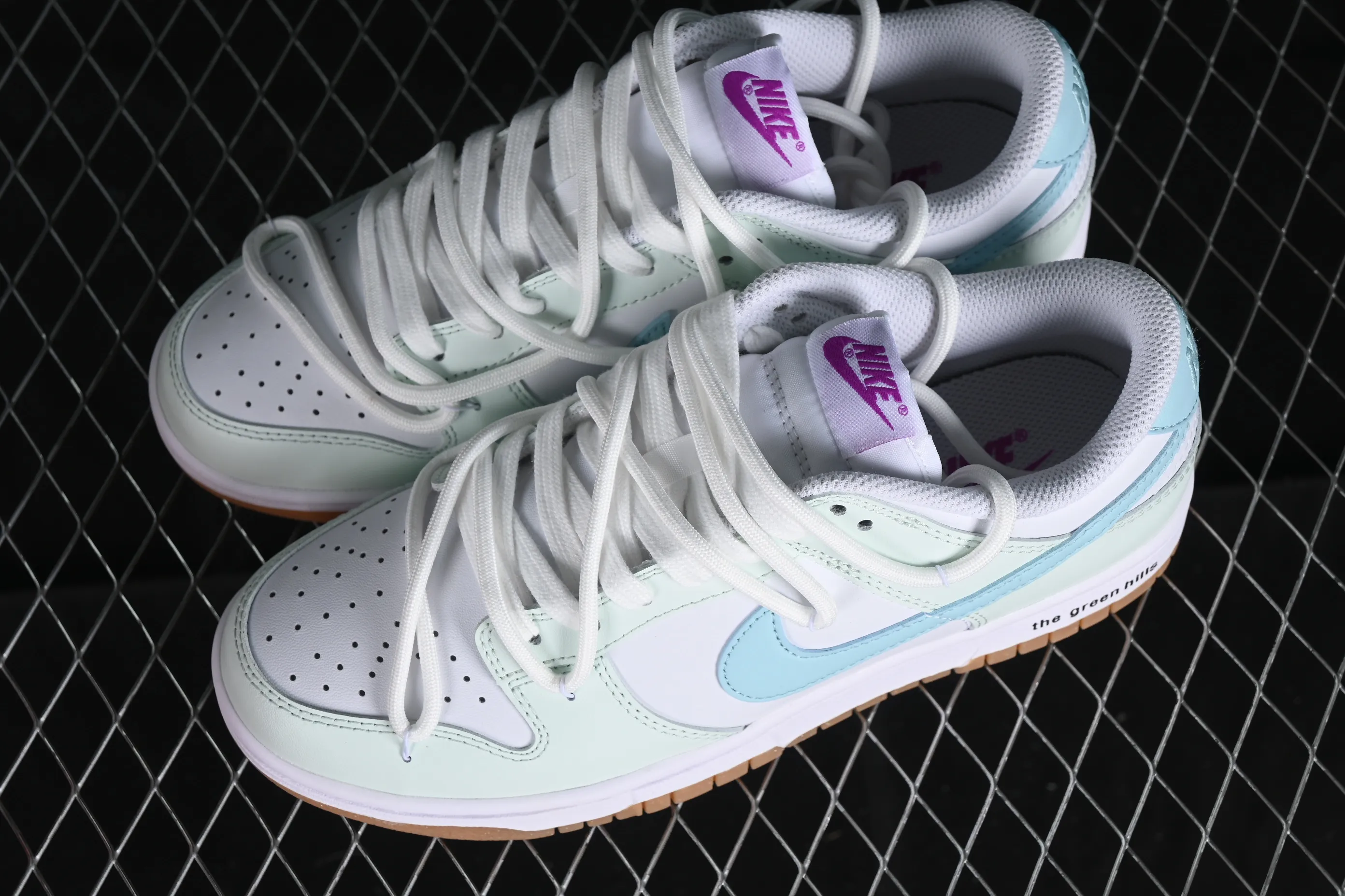 All categories Nk SB Dunk series Nk SB Dunk Low low-top sneakers Nk Dunk Low bubble sea salt fresh white and blue simple SB low-top casual sneakers FD9922-151